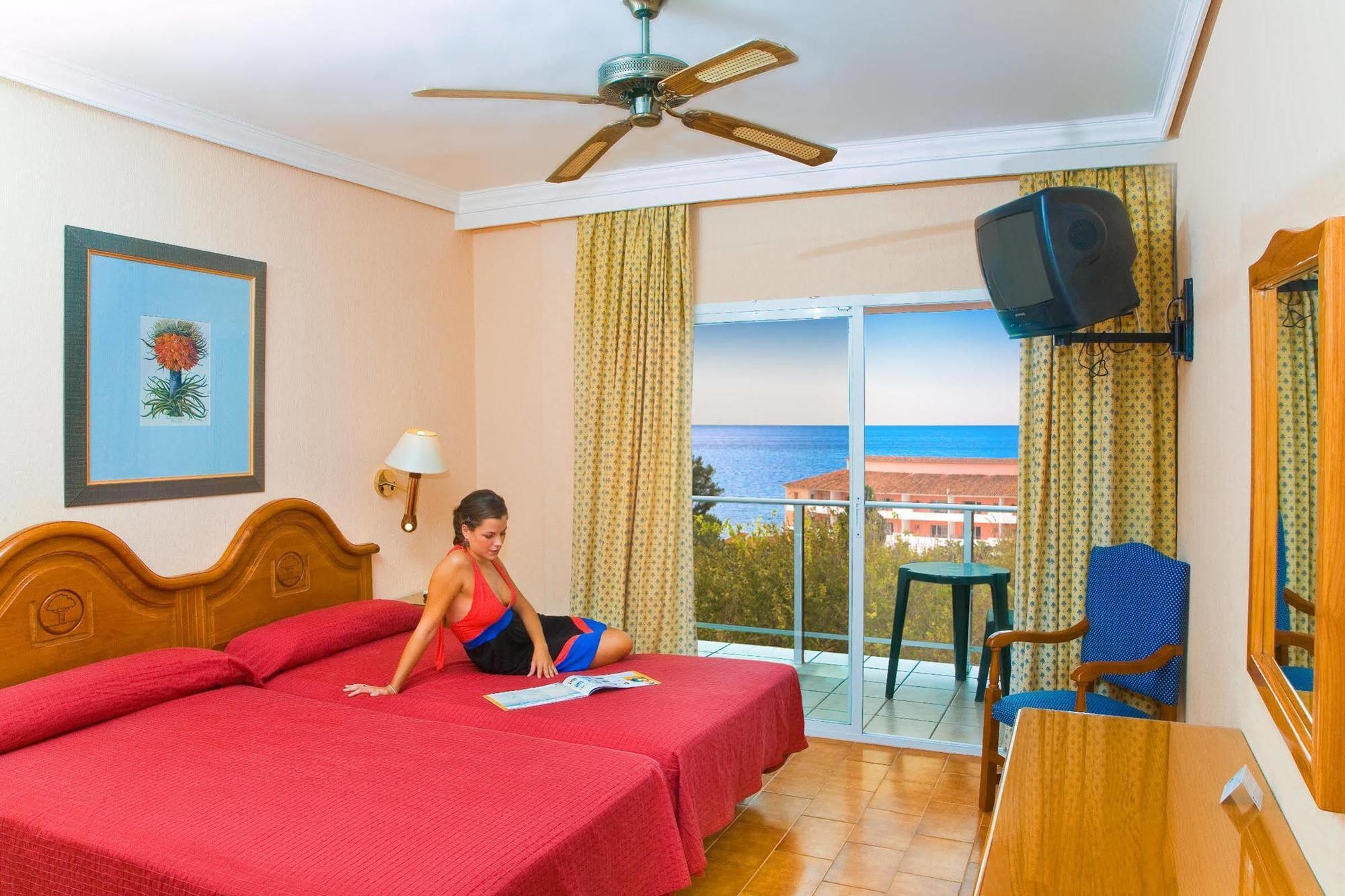 Diverhotel Dino Marbella Room photo